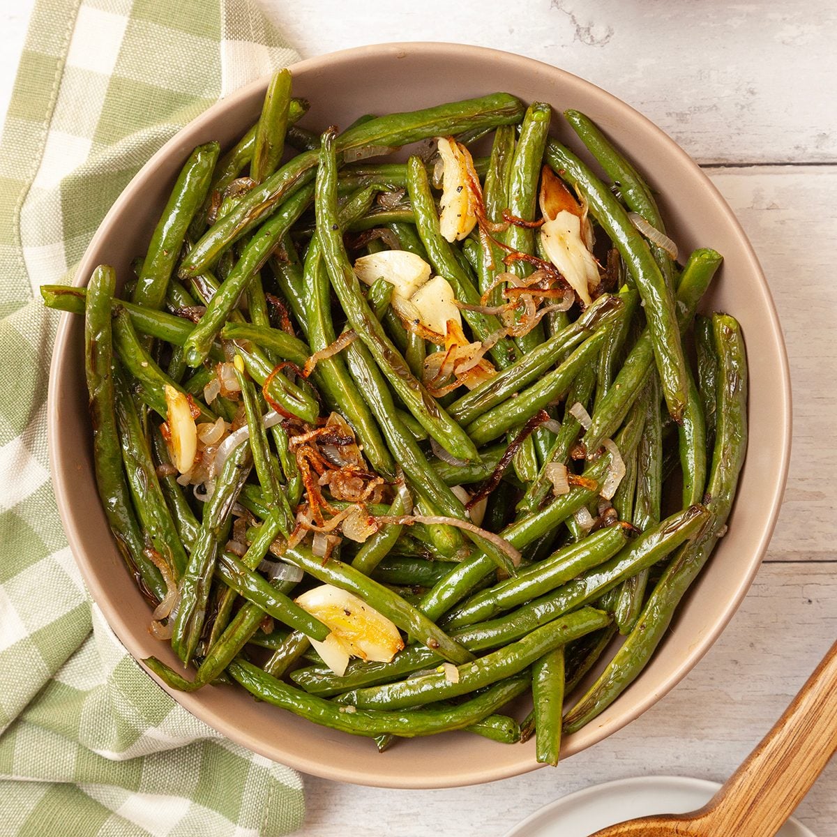 Easy Roasted Green Beans: Crispy Side Dish in Under 20 Minutes